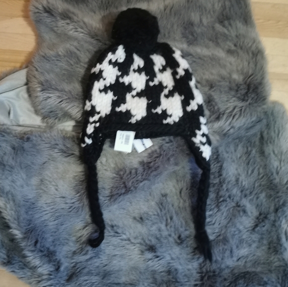Eugenia Kim wool hat,bnwt, kids size - Picture 3 of 5